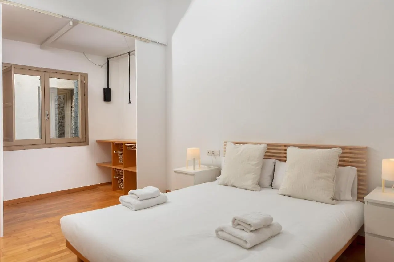 Flateli Cort Reial 7 Daire Girona